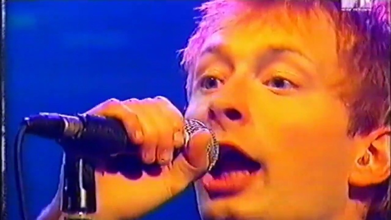 Radiohead Nobody Does It Better, Live on MTV 1995
