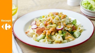 Frisse pastasalade met gerookte zalm