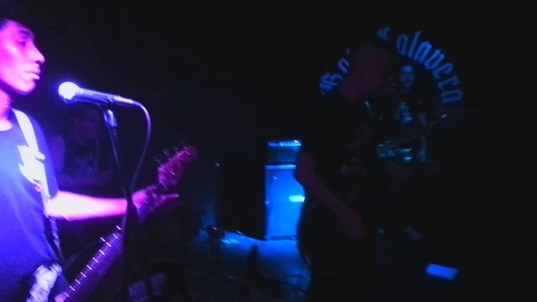 Los Zombis Scary Rock