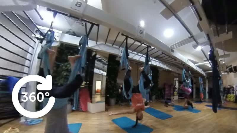 ME vs ME: Тренировка antigravity stretch. Панорамное видео
