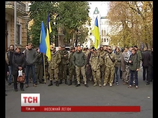 Вояки АТО із іноземним громадянством прийшли сьогодні під Адміністрацію Президента