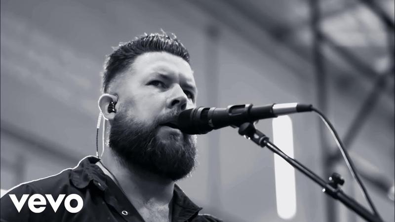 Zach Williams No Longer Slaves ( Live from Harding