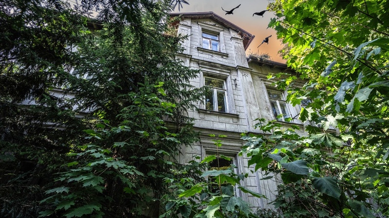 We Found An Abandoned Villa In The Middle Of Polands Capital (