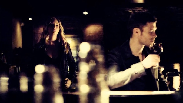 Klaus Caroline Girl on fire (+