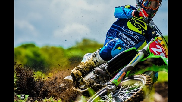 ULTIMATE 2 STROKE vs 4 STROKE