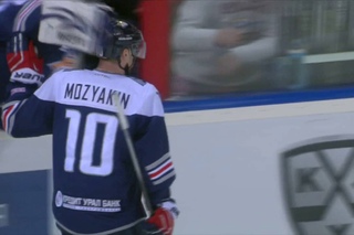Sergei Mozyakin scores 429th career goal, edges Boris Mikhailov for 1st all-time