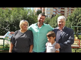 Будущим первоклассникам вручили рюкзаки