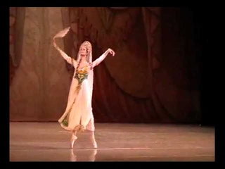 ULYANA LOPATKINA - RUSSIAN DANCE