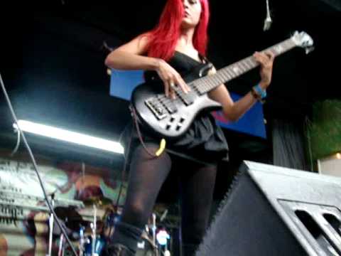 Mystica Girls The Trooper ( Iron Maiden Cover)