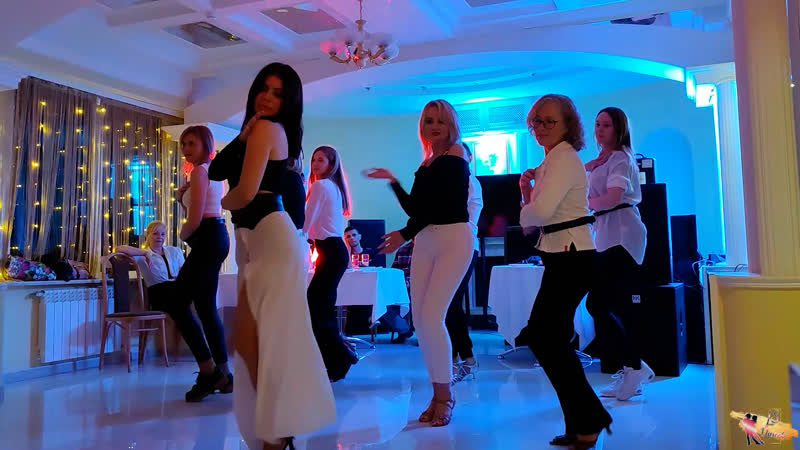 Леди Бачата, выступление на