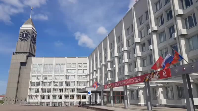 Красноярский Биг Бен ко дню