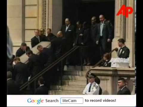 RARE FOOTAGE: Aaliyahs Funeral August 31,
