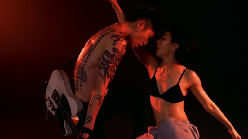 1 Million dance studio In Crowd Miyavi (ft. Seann Bowe + Lia