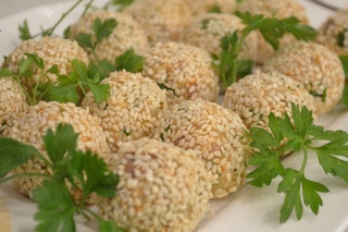 Закусочные шарики с печенью трески