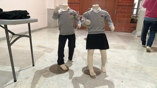 Uniforme  l'cole : fini les concours de beaut, les premires tenues distribues  Bziers