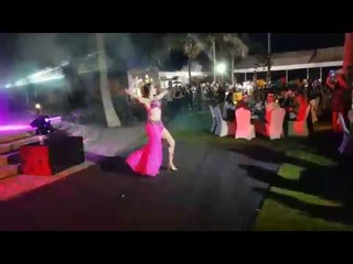 Belly dancer Azza in Oman - Albi Ashikha